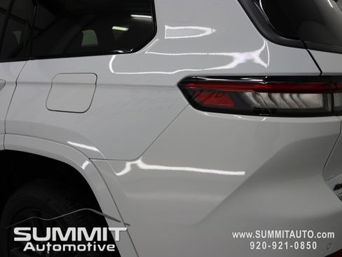 New 2026 Jeep Grand Cherokee L Limited AWD/4WD image 34