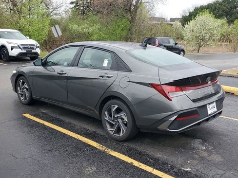 Certified 2025 Hyundai Elantra Sport image 6