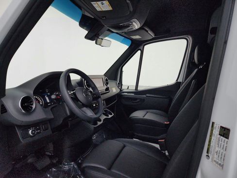 New 2026 Mercedes-Benz Sprinter 2500 image 8