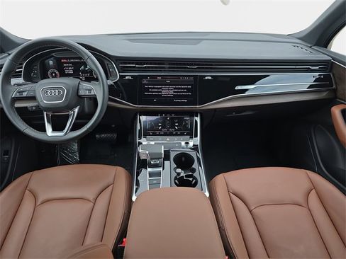 Used 2025 Audi Q7 3.0T Premium w/ Convenience Package image 10