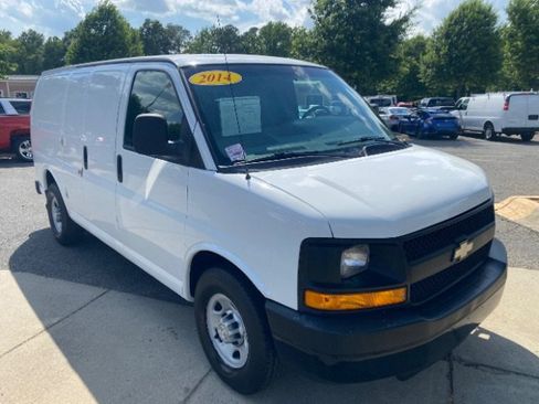 Used 2014 Chevrolet Express 2500 RWD image 8