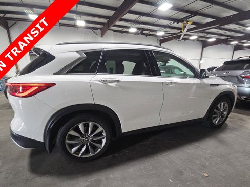 Used 2019 INFINITI QX50 Luxe w/ Navigation Package FWD image 4