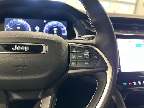 New 2026 Jeep Grand Cherokee Altitude image 21