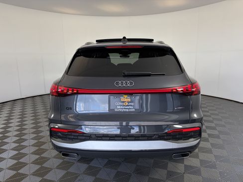 Used 2025 Audi Q5 Premium AWD/4WD image 9