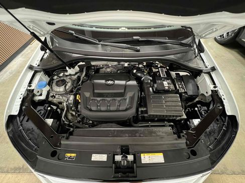 Used 2022 Volkswagen Tiguan SE FWD image 25