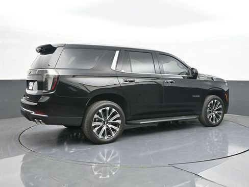 Used 2025 Chevrolet Tahoe High Country w/ Sun And Tow Package AWD/4WD image 16