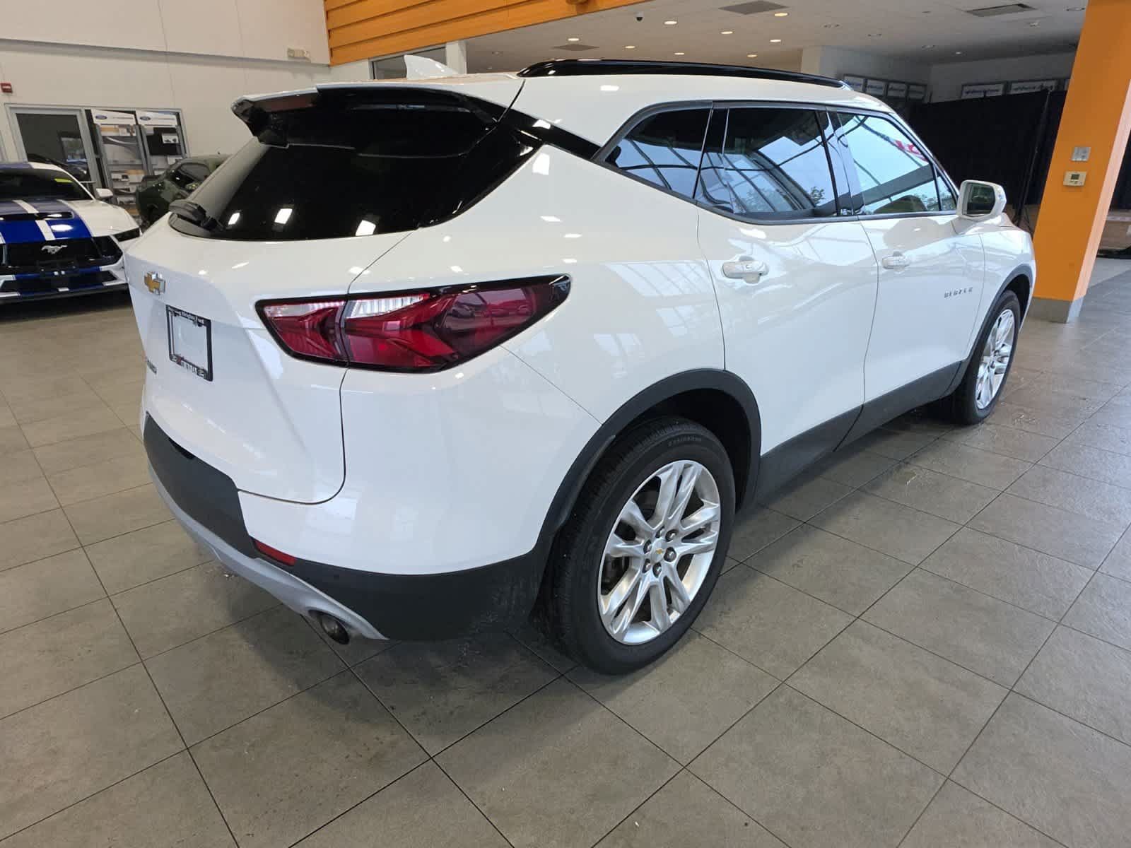 Used 2019 Chevrolet Blazer LT w/ Sun and Wheels Package FWD image 7