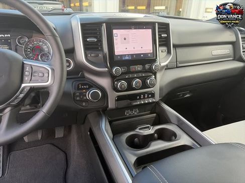 Used 2025 RAM 1500 Big Horn AWD/4WD image 18