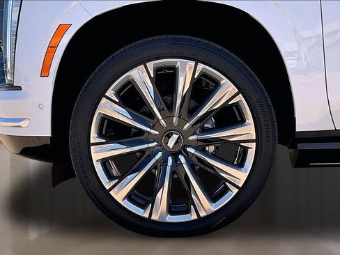 New 2026 Cadillac Escalade ESV Luxury w/ Touring Package AWD/4WD image 12