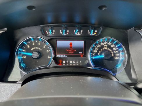 Used 2011 Ford F150 XLT w/ XLT Chrome Pkg RWD image 12