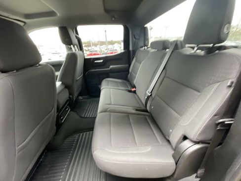 Certified 2022 Chevrolet Silverado 1500 Custom image 24