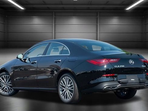 Used 2025 Mercedes-Benz CLA 250 4MATIC image 10