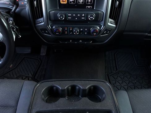 Used 2018 Chevrolet Silverado 1500 LT w/ All Star Edition AWD/4WD image 16