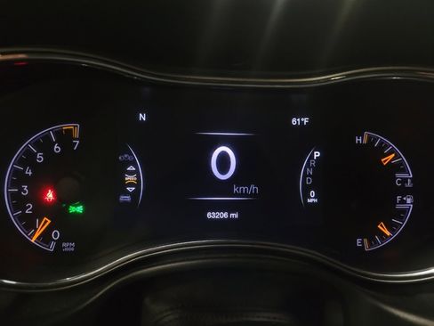 Used 2020 Jeep Grand Cherokee Altitude image 23