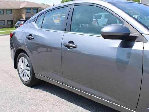 Used 2024 Nissan Sentra S FWD image 45