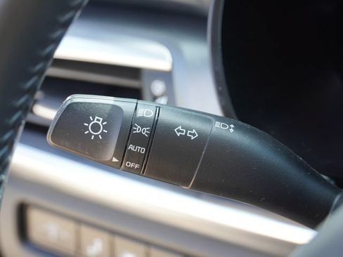 Used 2022 Kia Telluride S AWD/4WD image 31