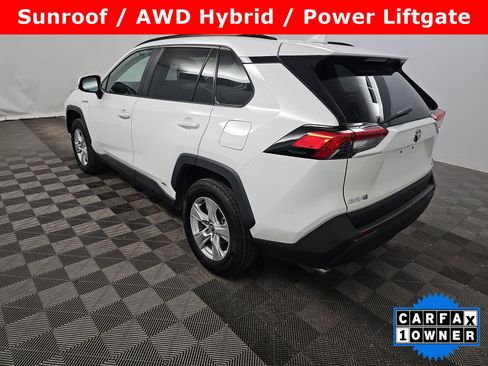Used 2020 Toyota RAV4 XLE w/ Convenience Package AWD/4WD image 6