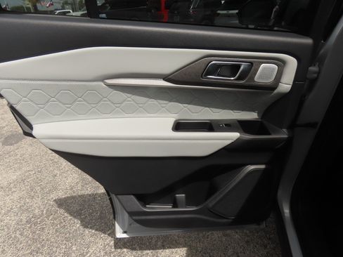 Certified 2025 Ford Explorer Platinum w/ Ultimate Package RWD image 20