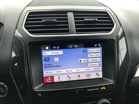 Used 2019 Ford Explorer XLT w/ Equipment Group 202A image 22