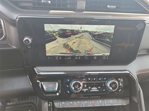 New 2026 GMC Sierra 1500 AT4 w/ AT4 Premium Package AWD/4WD image 29