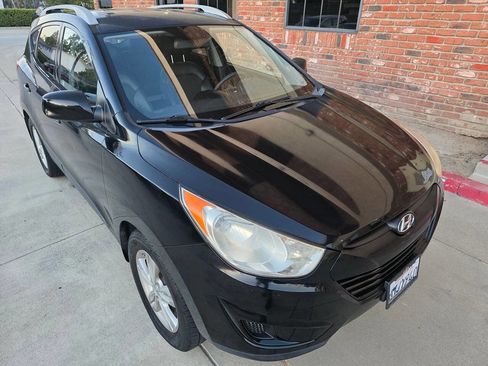 Used 2011 Hyundai Tucson GLS image 26