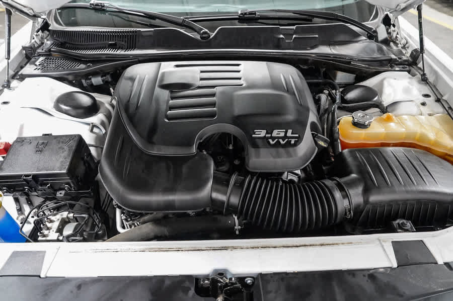 Used 2019 Dodge Challenger SXT w/ Blacktop Package RWD image 27