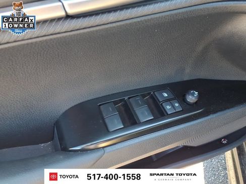 Used 2026 Toyota Camry SE FWD image 15