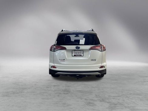 Used 2016 Toyota RAV4 Limited image 4