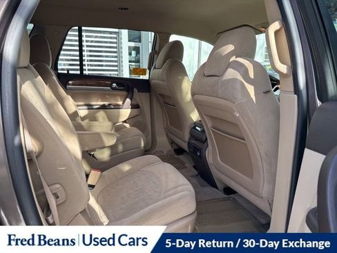 Used 2011 Buick Enclave CX image 16