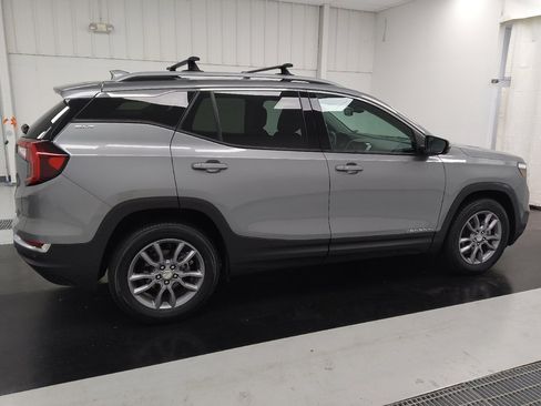 Used 2023 GMC Terrain SLT w/ Tech Package AWD/4WD image 10