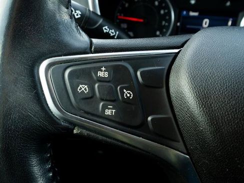 Used 2019 Chevrolet Equinox LT image 17