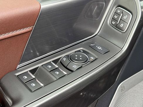 Used 2023 Ford F150 Lariat w/ Equipment Group 502A High AWD/4WD image 16