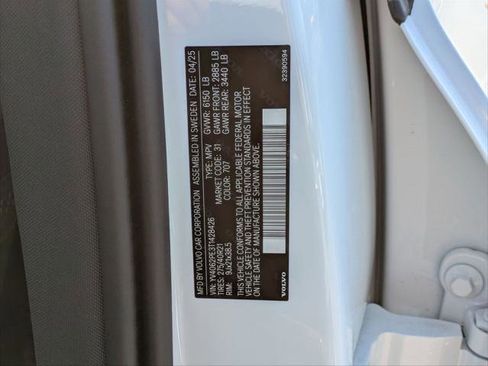 New 2026 Volvo XC90 B6 Plus w/ Protection Package Premier image 15