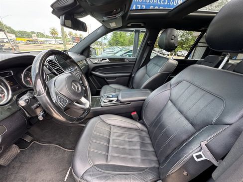 Used 2018 Mercedes-Benz GLS 450 4MATIC w/ Premium Package image 11