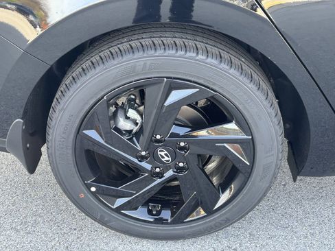 New 2026 Hyundai Elantra Sport image 9