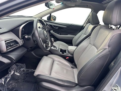 Used 2020 Subaru Outback Limited image 11