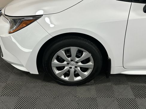 Certified 2025 Toyota Corolla LE FWD image 11