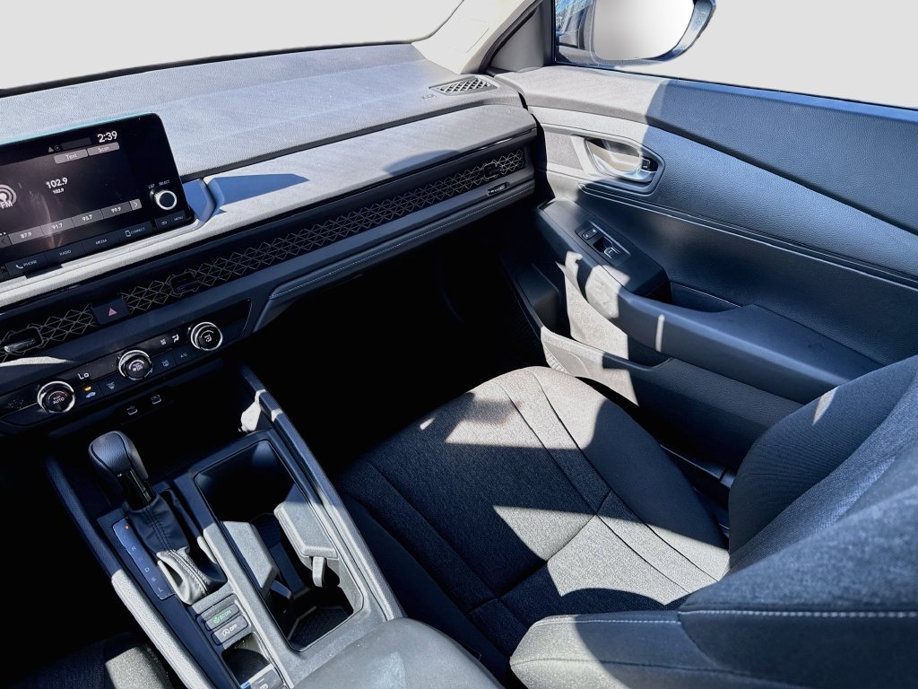 Used 2025 Honda Accord LX image 27