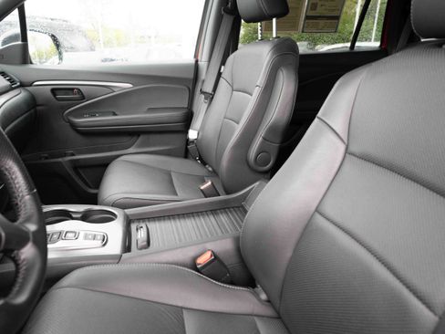 Used 2023 Honda Passport EX-L image 10