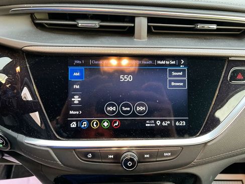 Used 2022 Buick Encore GX Select w/ Sport Touring Package FWD image 17