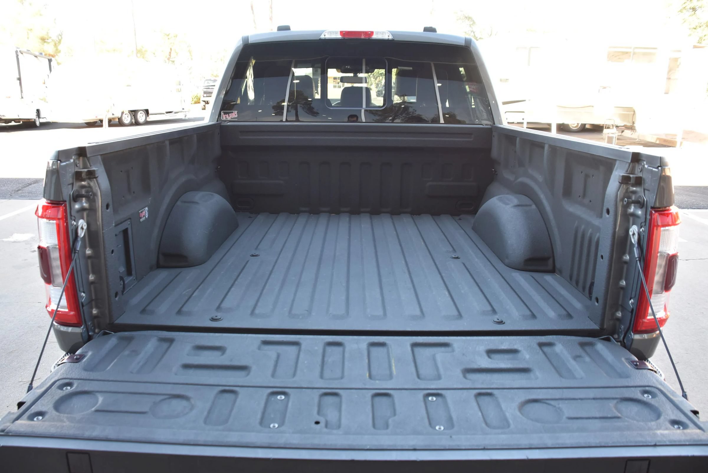 Used 2023 Ford F150 Lariat w/ Max Trailer Tow Package AWD/4WD image 9