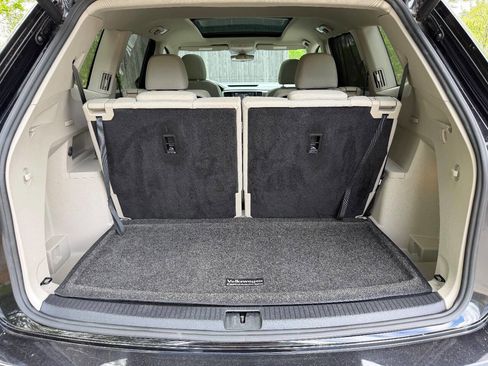 Used 2019 Volkswagen Atlas SEL R-Line AWD/4WD image 9