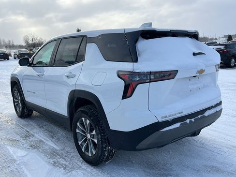 Used 2025 Chevrolet Equinox LT w/ Safety and Technology Package image 3