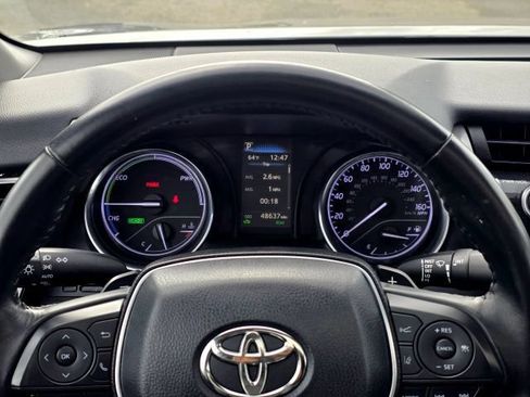 Used 2019 Toyota Camry SE w/ Audio Package FWD image 25
