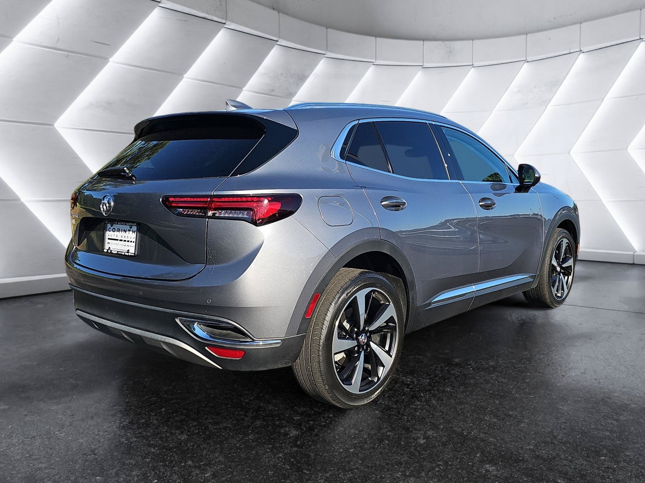 Used 2022 Buick Envision Essence w/ Technology Package I FWD image 7