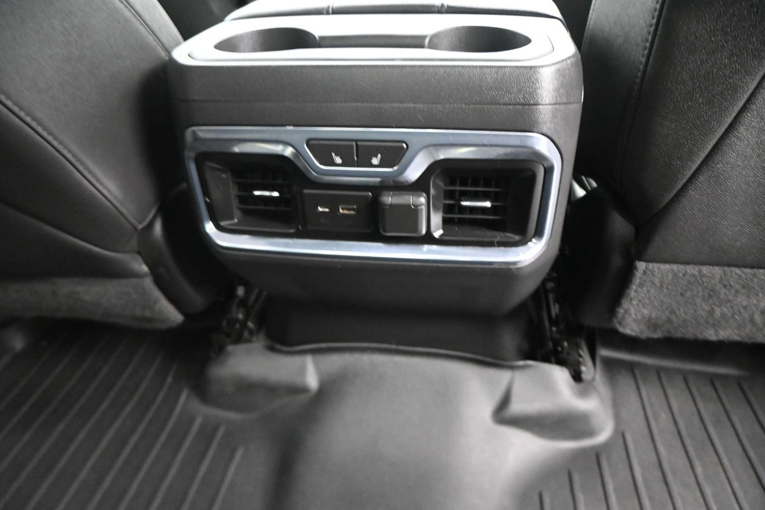 Used 2021 GMC Sierra 1500 SLT AWD/4WD image 15