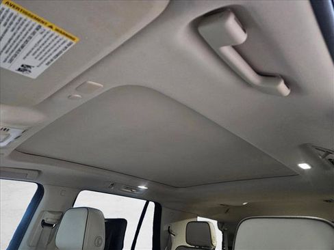 Used 2021 GMC Yukon Denali w/ Denali Premium Package RWD image 14