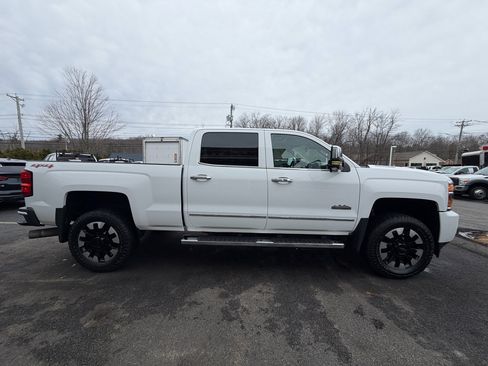 Used 2015 Chevrolet Silverado 2500 High Country image 6