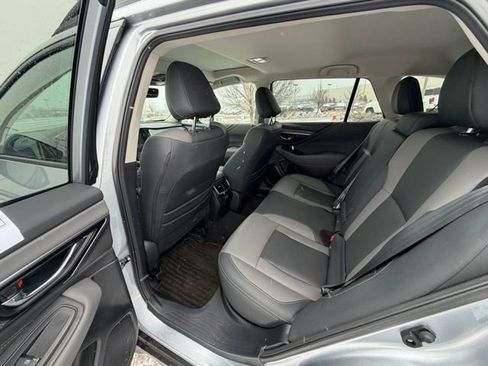 Used 2025 Subaru Outback Onyx Edition image 24