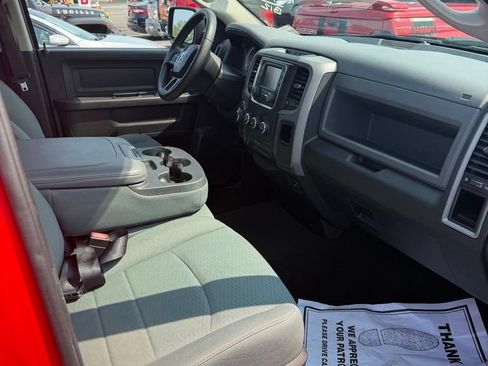 Used 2015 RAM 1500 Express AWD/4WD image 9